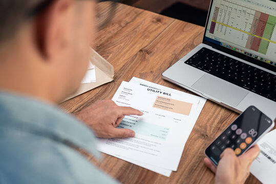 Utility Bill Templates vs. Bill Generators: What’s the Difference?